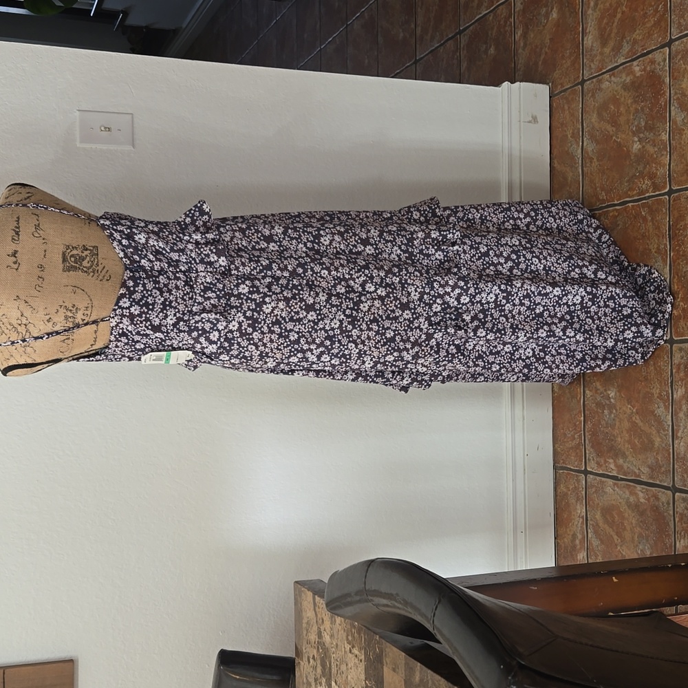 GB Floral Ruffle split Maxi - Picture 5 of 6